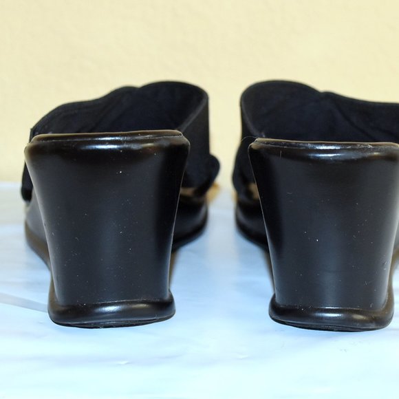 PREVIEW INTERNATIONAL WOMEN'S LEATHER WEDGE SLIP ONS, 3" HEEL, SIZE 9M, EUC! - Picture 3 of 9